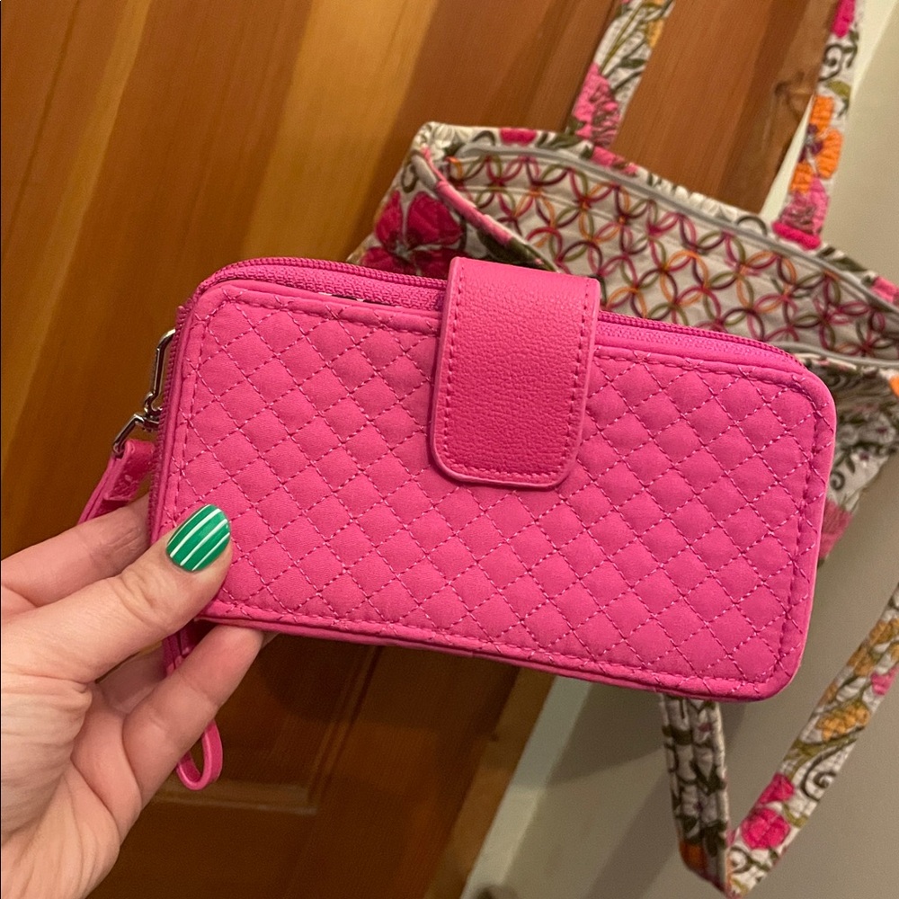 Vera Bradley Mandy Tote in Tea Garden print & hot pink RFID wallet - Picture 4 of 6